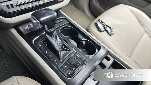 Kia All New Carnival id 3599182 из Кореи 19