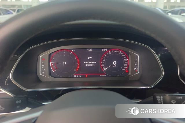 Volkswagen Passat id 4259998 из Китая 16