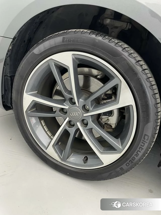 Audi A4L id 4297248 из Китая 21