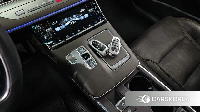 Hyundai The New Grandeur IG id 4746366 из Кореи 39