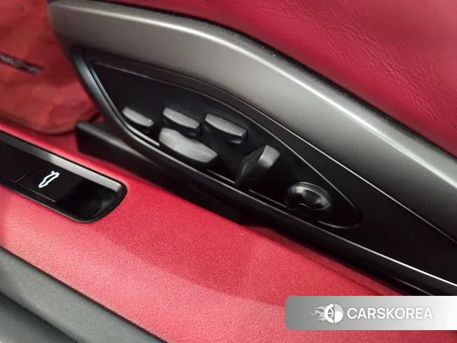 Porsche 911(992) id 3338754 из Кореи 11