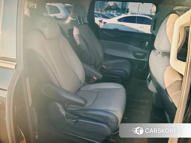 Kia The New Carnival 4th Generation id 3745420 из Кореи 19