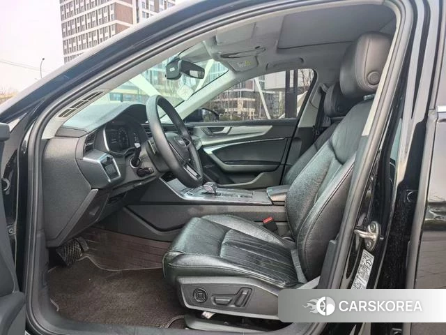 Audi A6L id 4271472 из Китая 9
