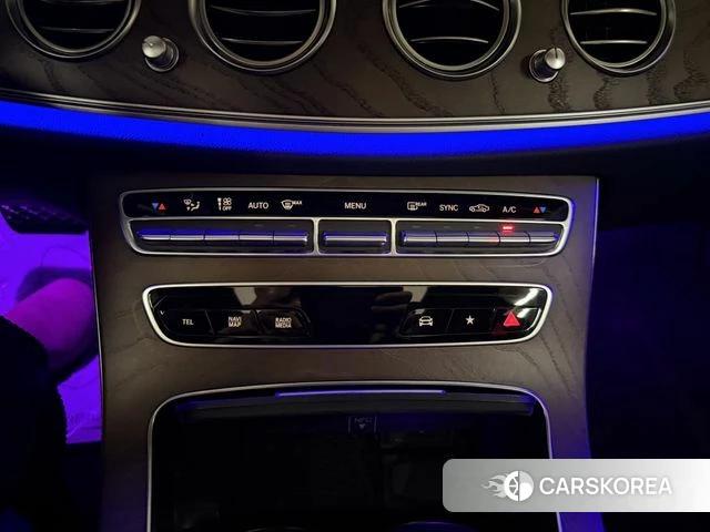 Mercedes-Benz E-Class W213 id 4507468 из Кореи 19