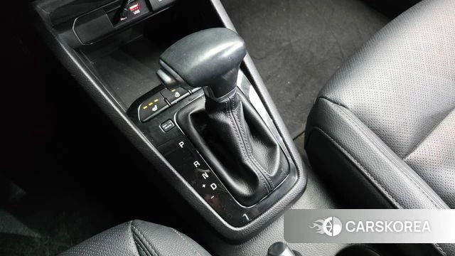 Kia Stonic id 4543550 из Кореи 28