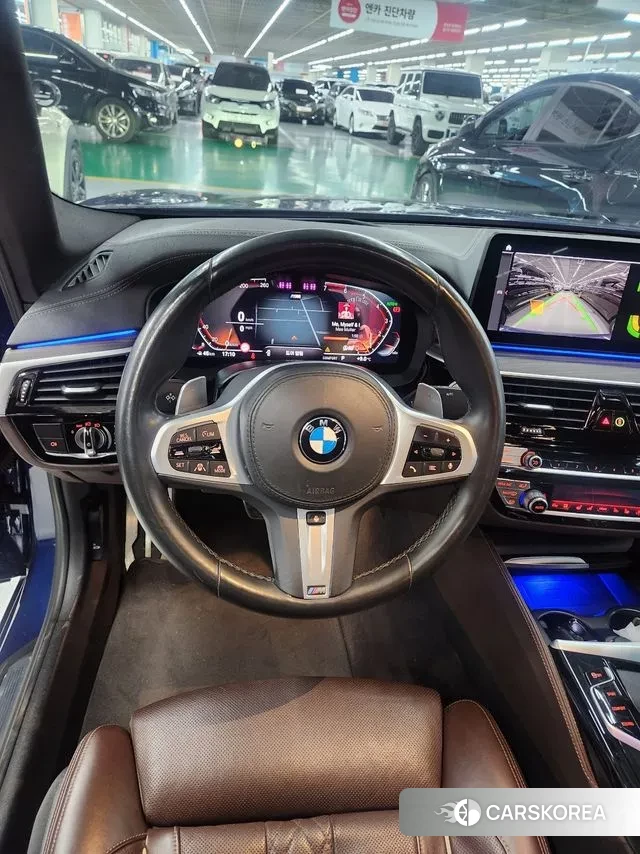 BMW 5 Series (G30) id 3385176 из Кореи 14