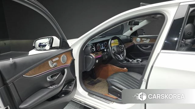 Mercedes-Benz E-Class W213 id 4742082 из Кореи 32