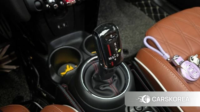 Mini Cooper S Convertible id 3936347 из Кореи 19