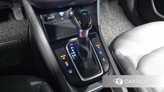 Hyundai The New Ionic Hybrid id 4390272 из Кореи 19