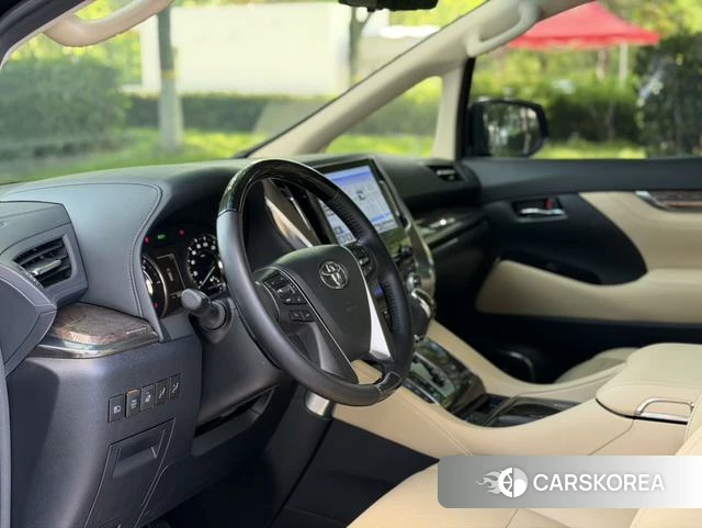 Toyota Elfa id 4278658 из Китая 17
