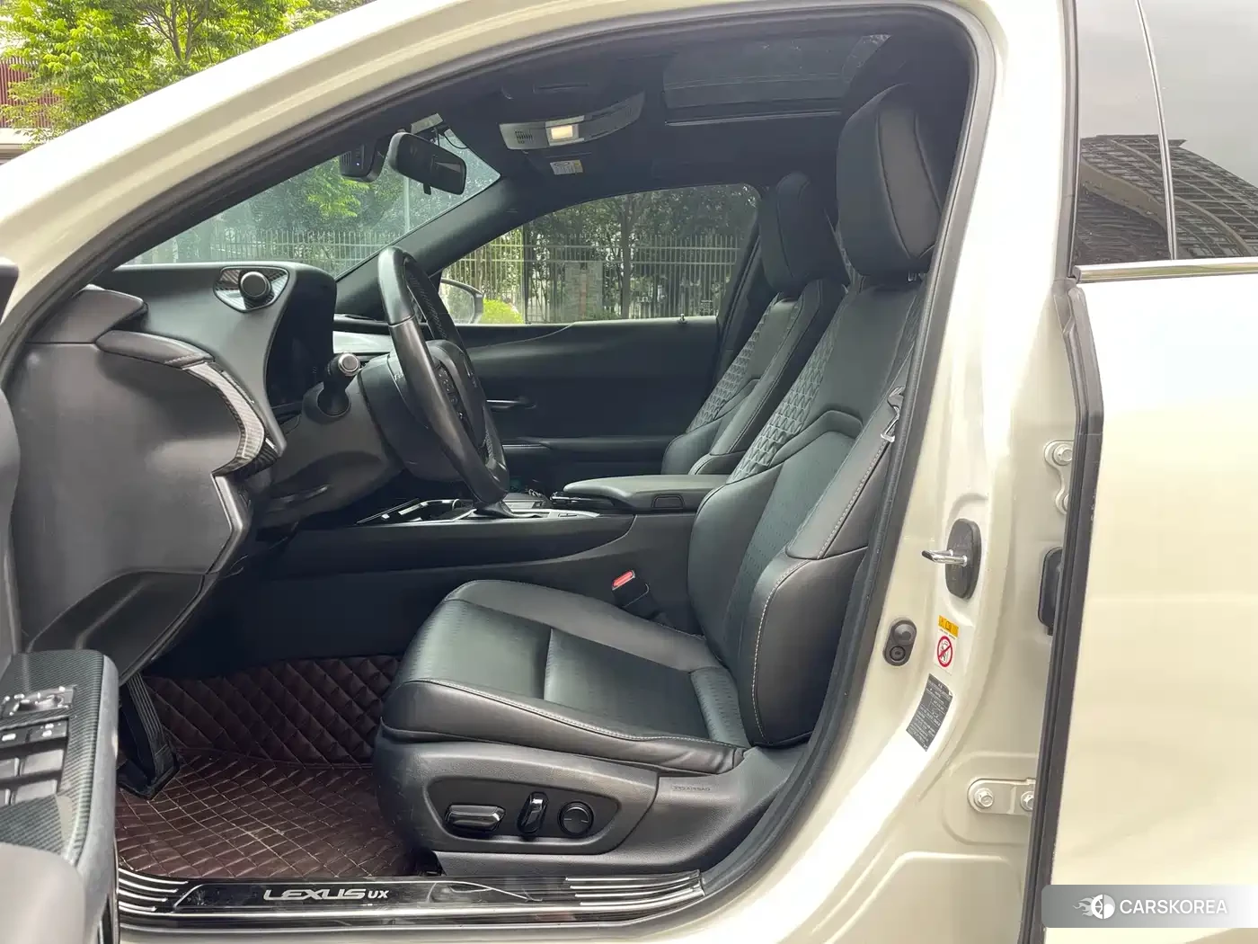 Lexus UX id 4554026 из Китая 18