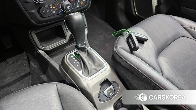 Jeep Renegade id 3924133 из Кореи 19