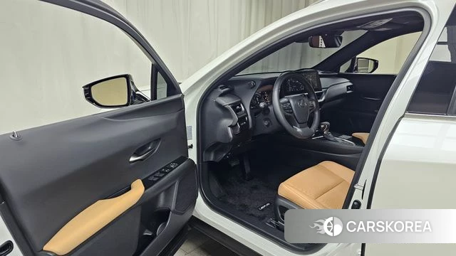 Lexus UX250h id 4645556 из Кореи 29