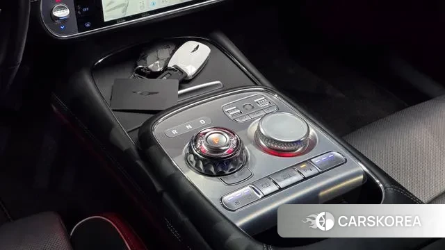 Genesis G90 (RS4) id 3421108 из Кореи 19