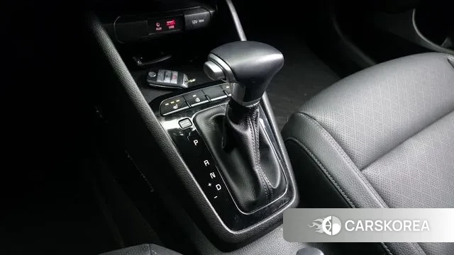 Kia Stonic id 3588130 из Кореи 19