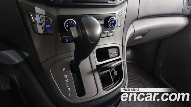 Hyundai The New Grand Starex id 2436865 из Кореи 19