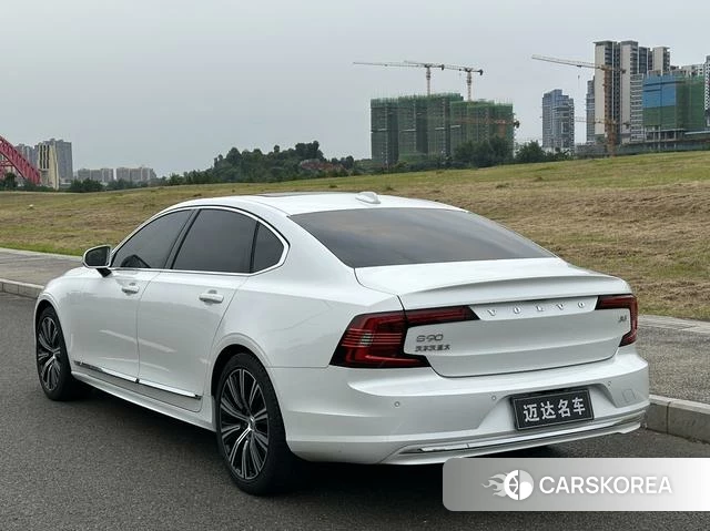 Volvo S90 id 3968812 из Китая 17