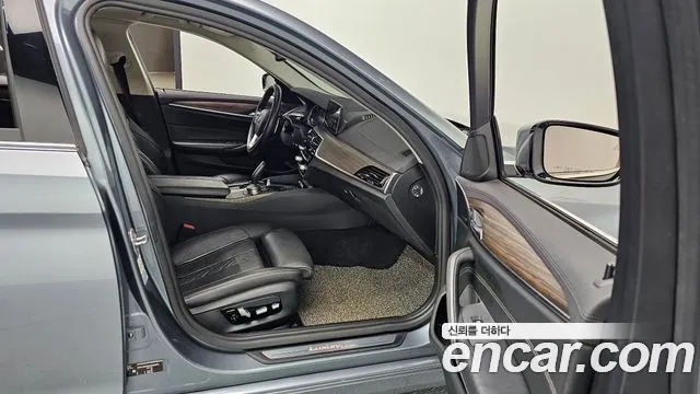 BMW 5 Series (G30) id 2956871 из Кореи 18