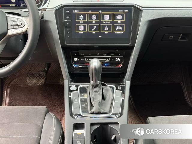 Volkswagen Magotan id 4313909 из Китая 18