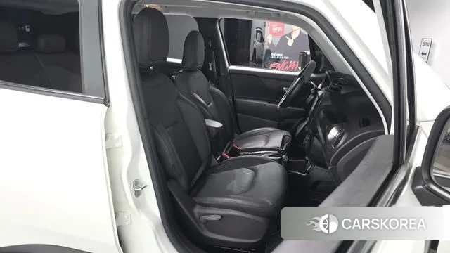 Jeep Renegade id 3788328 из Кореи 19