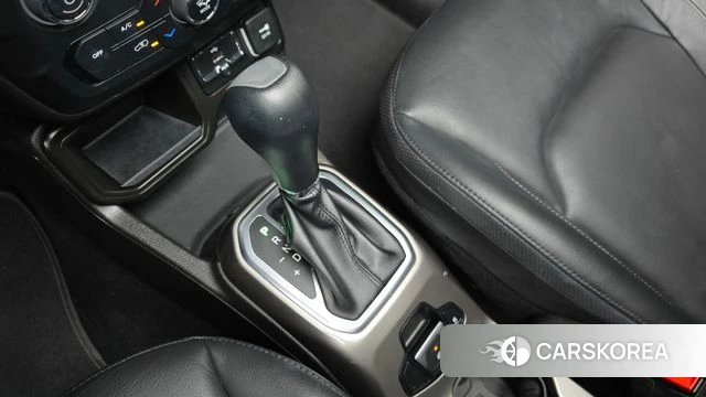 Jeep Renegade id 4651032 из Кореи 19