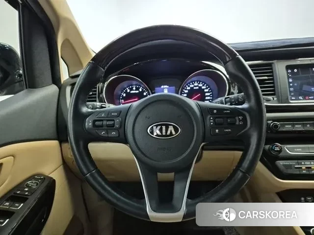 Kia The New Carnival id 3038847 из Кореи 19