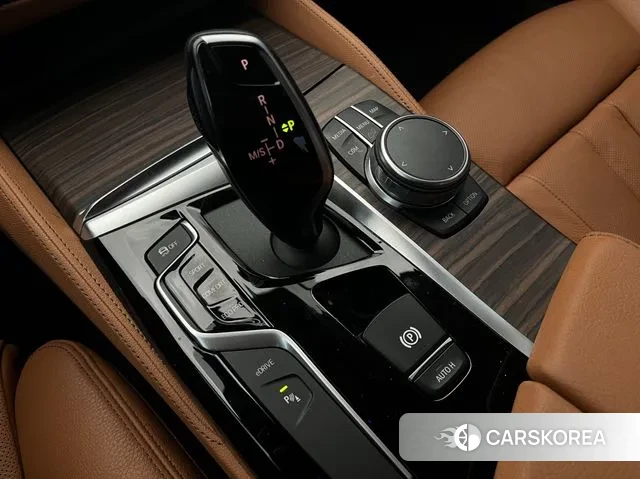 BMW 5 Series (G30) id 3723059 из Кореи 15