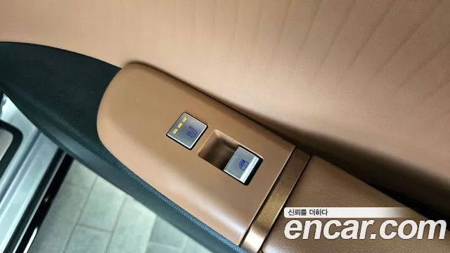 Hyundai Grandeur (GN7) id 2667913 из Кореи 19