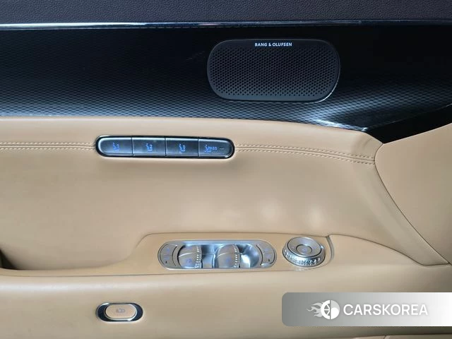 Genesis G90 (RS4) id 3897734 из Кореи 14