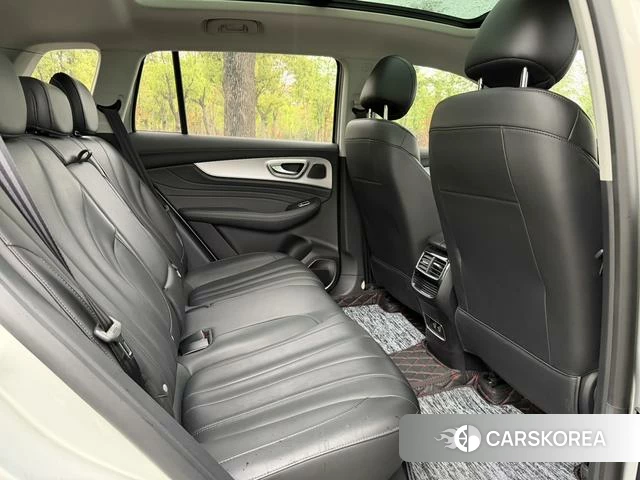 Roewe RX5 MAX id 4211509 из Китая 14
