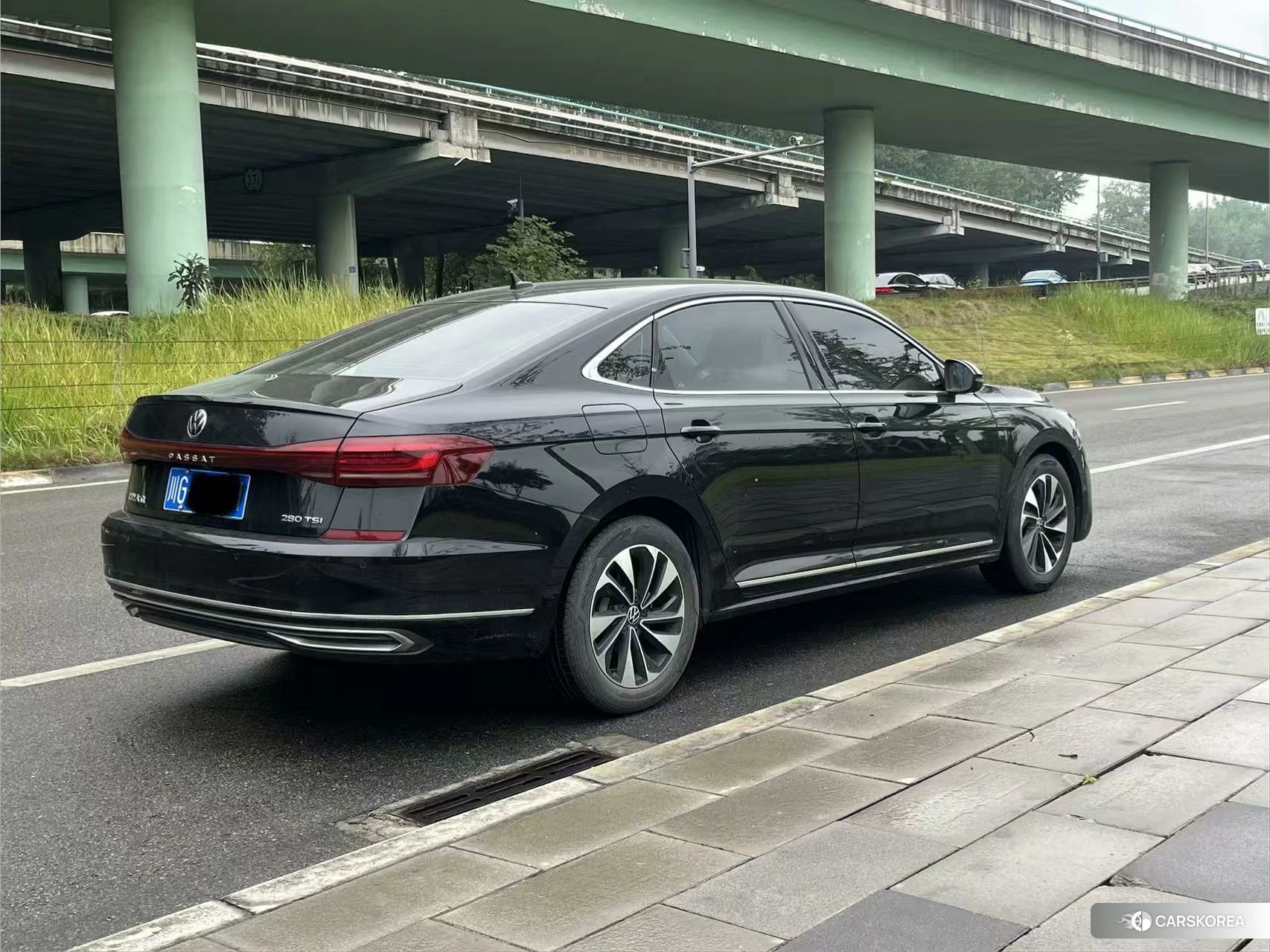 Volkswagen Passat id 4485292 из Китая 10