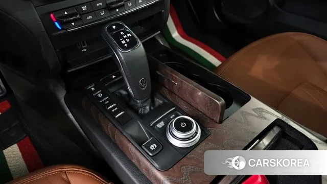 Maserati Ghibli id 2900882 из Кореи 19