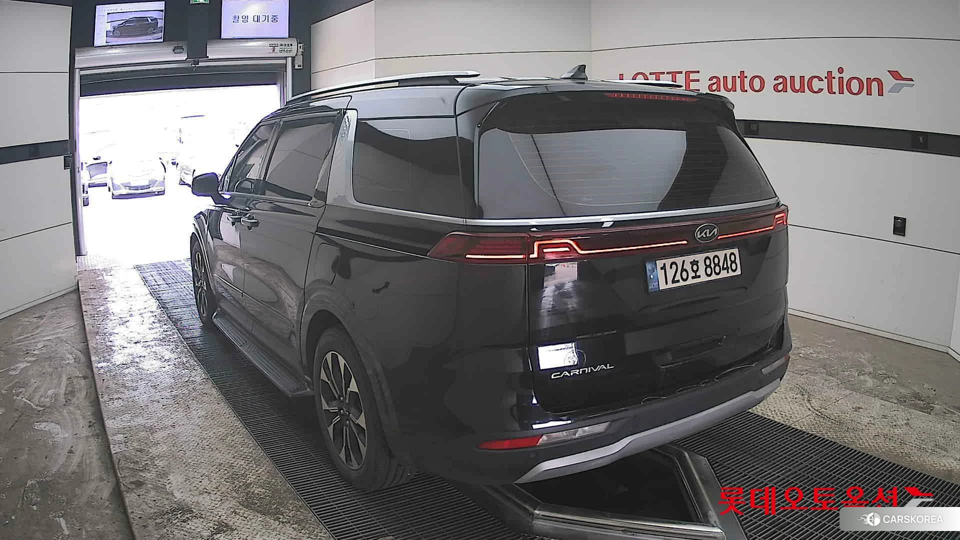 Kia Carnival id 3888397 из Кореи 36