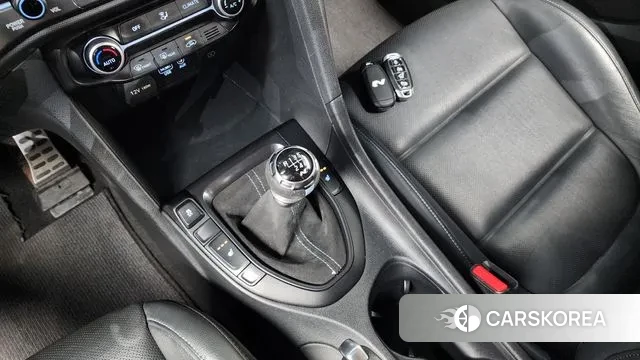 Hyundai Veloster (JS) id 3171500 из Кореи 19