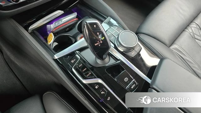 BMW 5 Series (G30) id 4482275 из Кореи 33