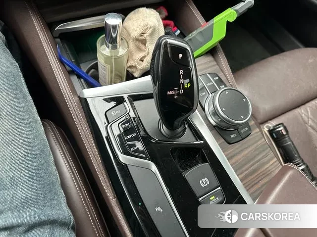 BMW 5 Series (G30) id 3737014 из Кореи 12