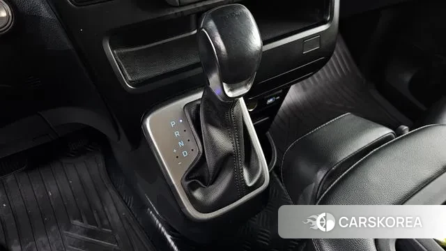 Hyundai Staria id 3373619 из Кореи 19