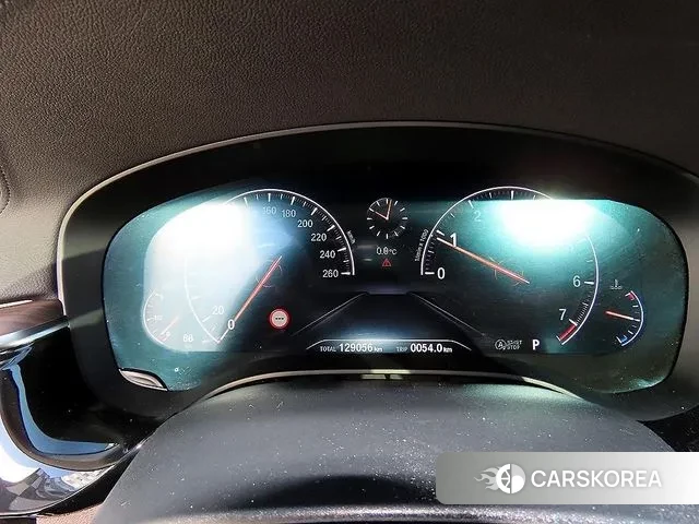 BMW 5 Series (G30) id 3709123 из Кореи 19