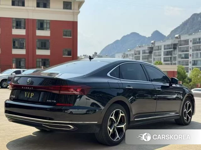 Volkswagen Passat id 4298116 из Китая 9