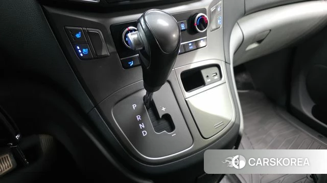 Hyundai The New Grand Starex id 4345736 из Кореи 19