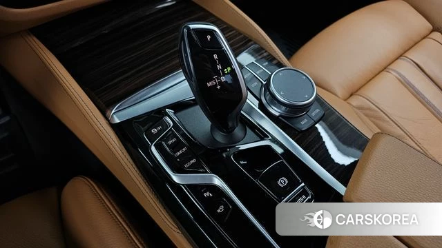 BMW 5 Series (G30) id 4604007 из Кореи 31