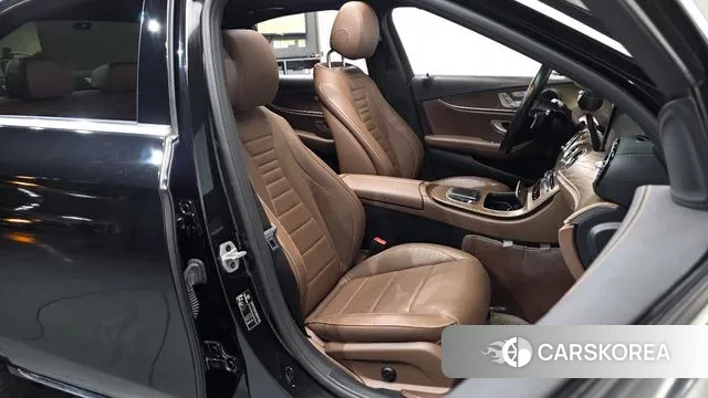 Mercedes-Benz E-Class W213 id 3546268 из Кореи 19