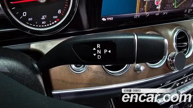 Mercedes-Benz E-Class W213 id 2712929 из Кореи 19