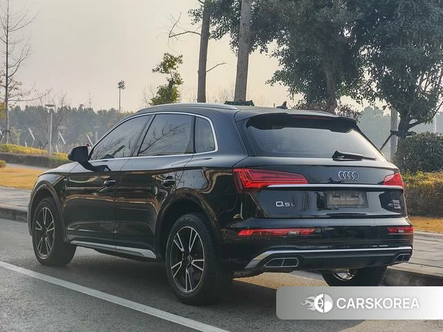Audi Q5L id 4261376 из Китая 15