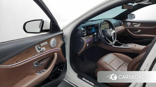 Mercedes-Benz E-Class W213 id 3911081 из Кореи 19