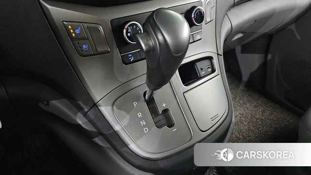 Hyundai The New Grand Starex id 3833487 из Кореи 19