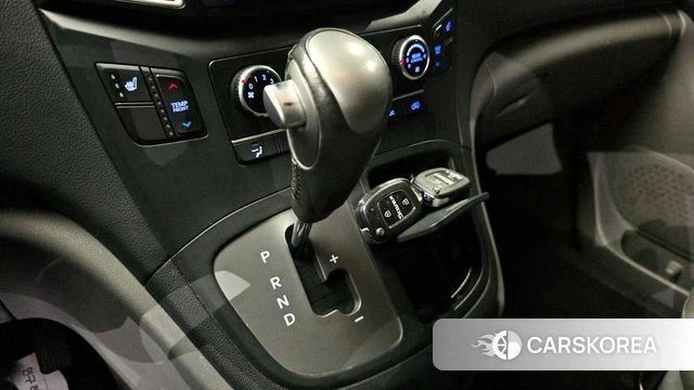 Hyundai The New Grand Starex id 4180420 из Кореи 19