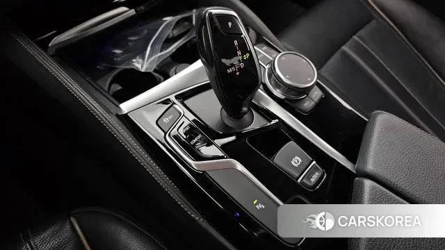 BMW 5 Series (G30) id 3363073 из Кореи 19