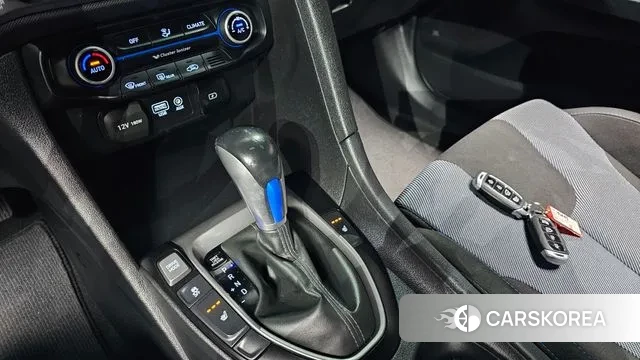 Hyundai Veloster (JS) id 3631361 из Кореи 19