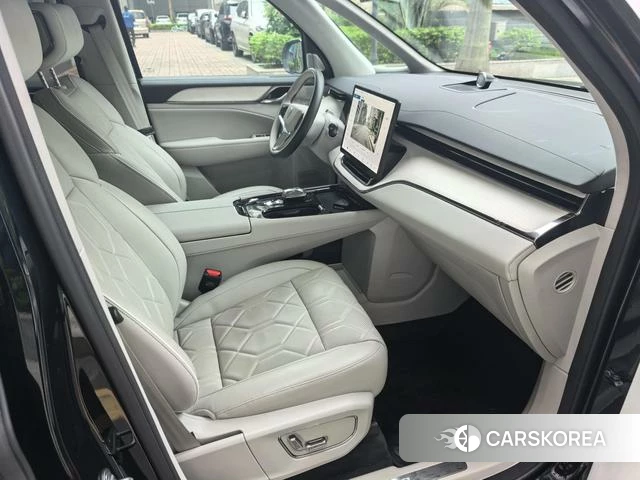 Volvo EM90 id 4254067 из Китая 13